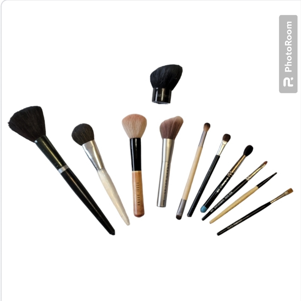 Set #2 of random professional makeup brushes